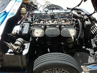 Illustration for article titled For $6,500, Is This Triumph A Rock And Roll Machine?